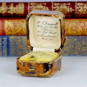 Antique Ring Box - Great condition!